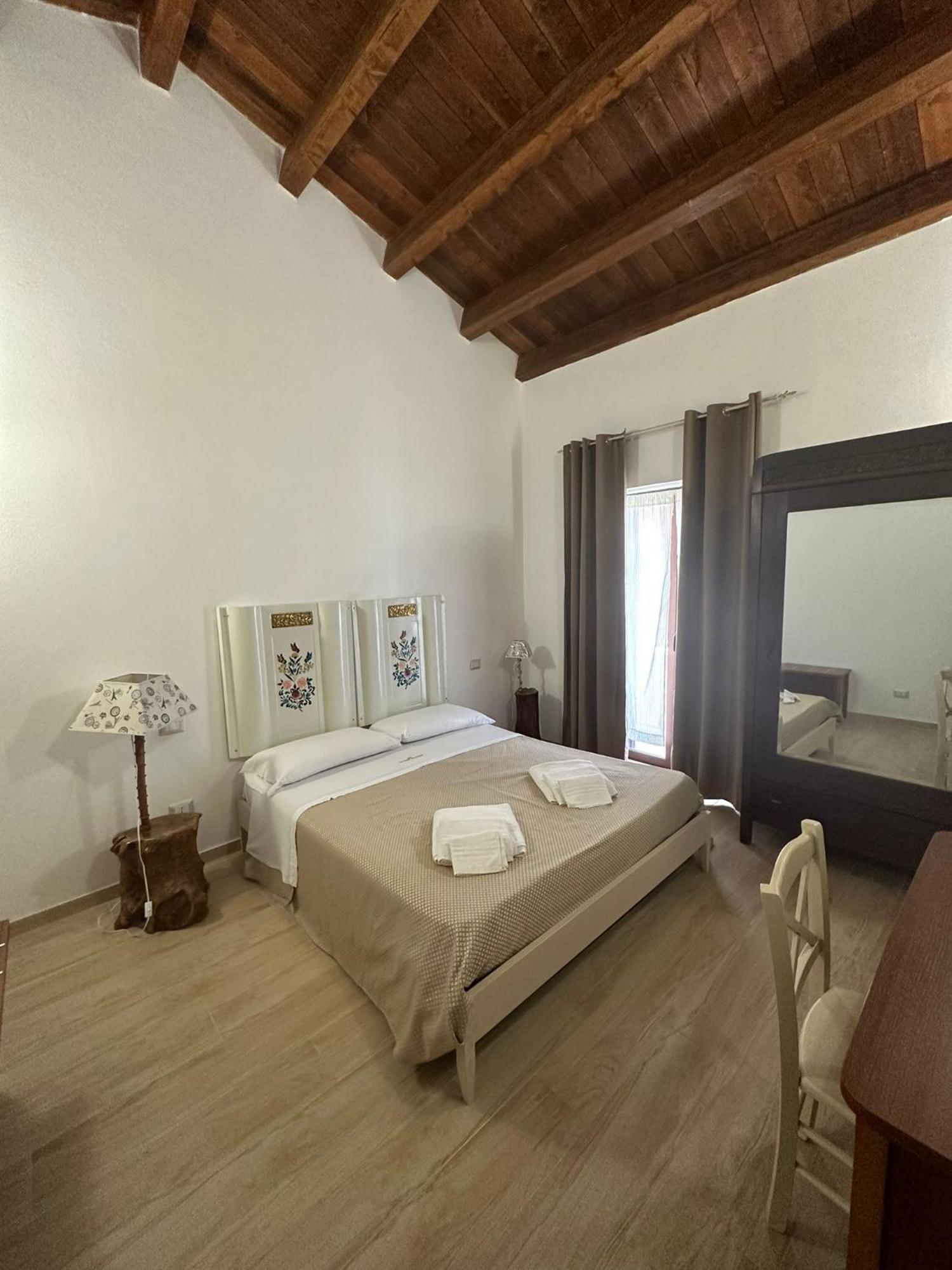 B&B Vittorio Emanuele Cirò Marina Екстериор снимка