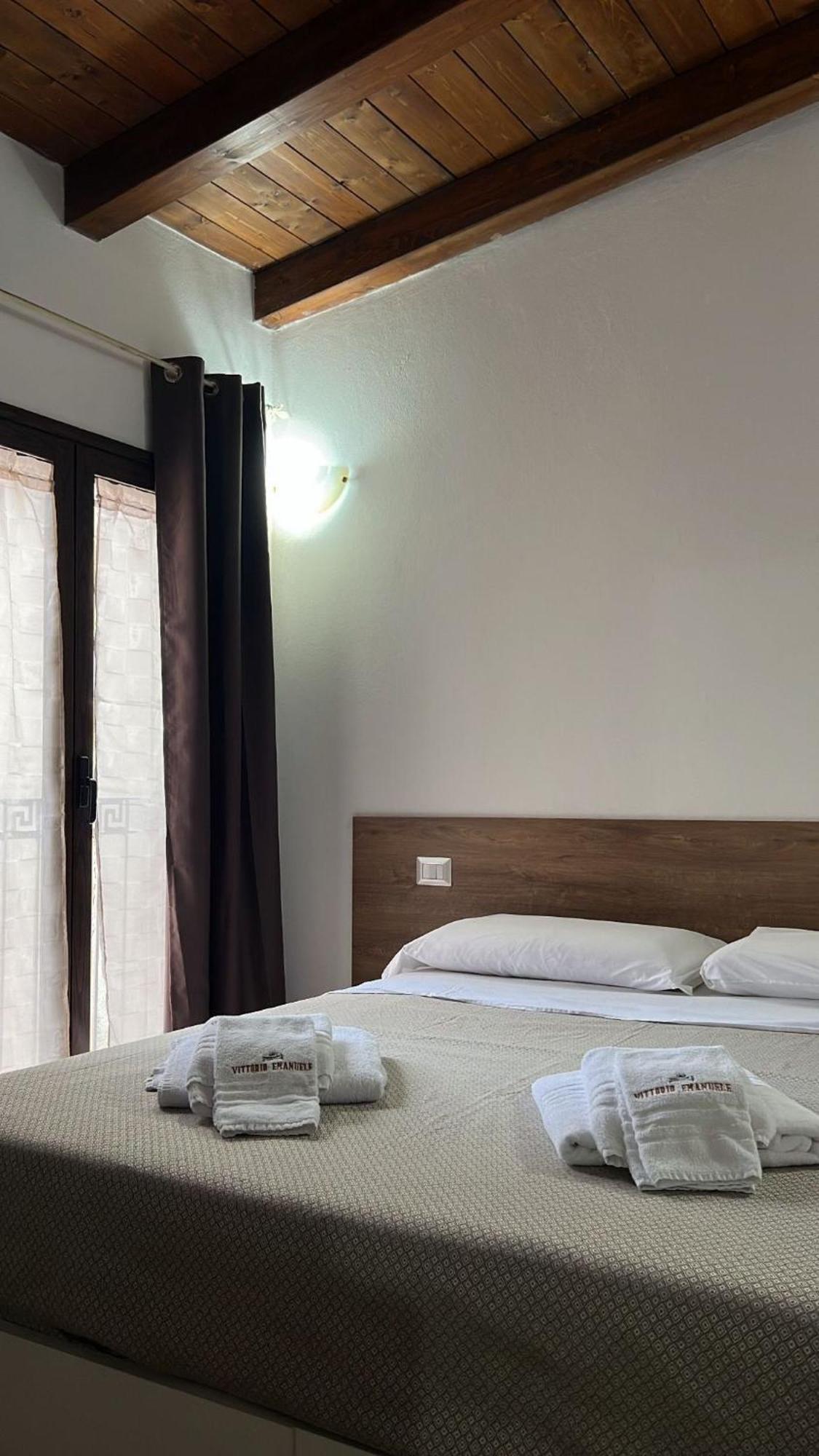 B&B Vittorio Emanuele Cirò Marina Екстериор снимка