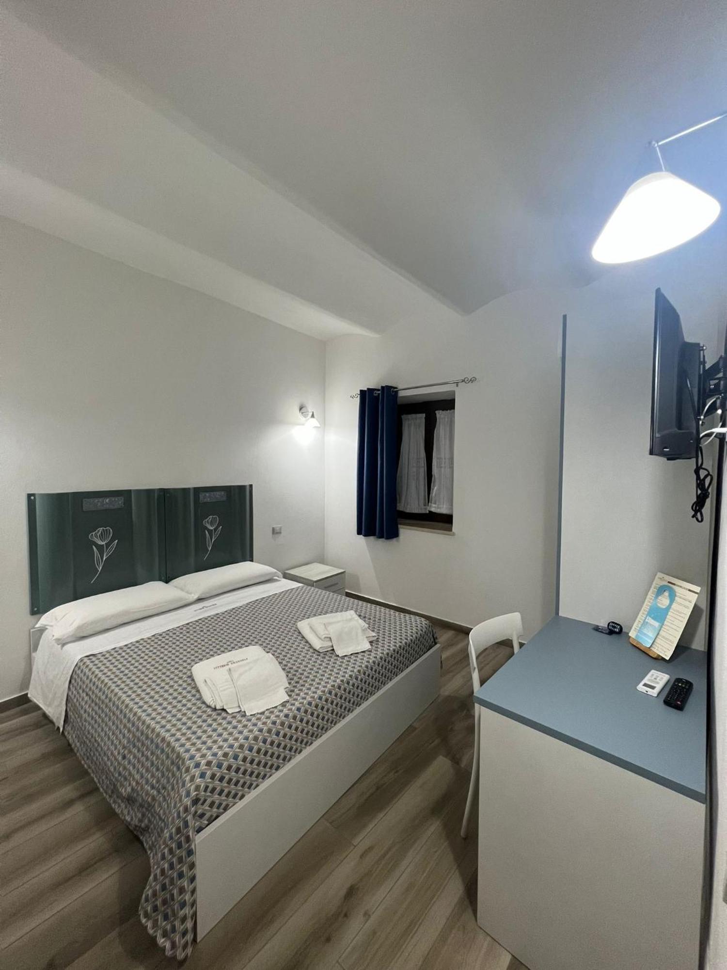 B&B Vittorio Emanuele Cirò Marina Екстериор снимка